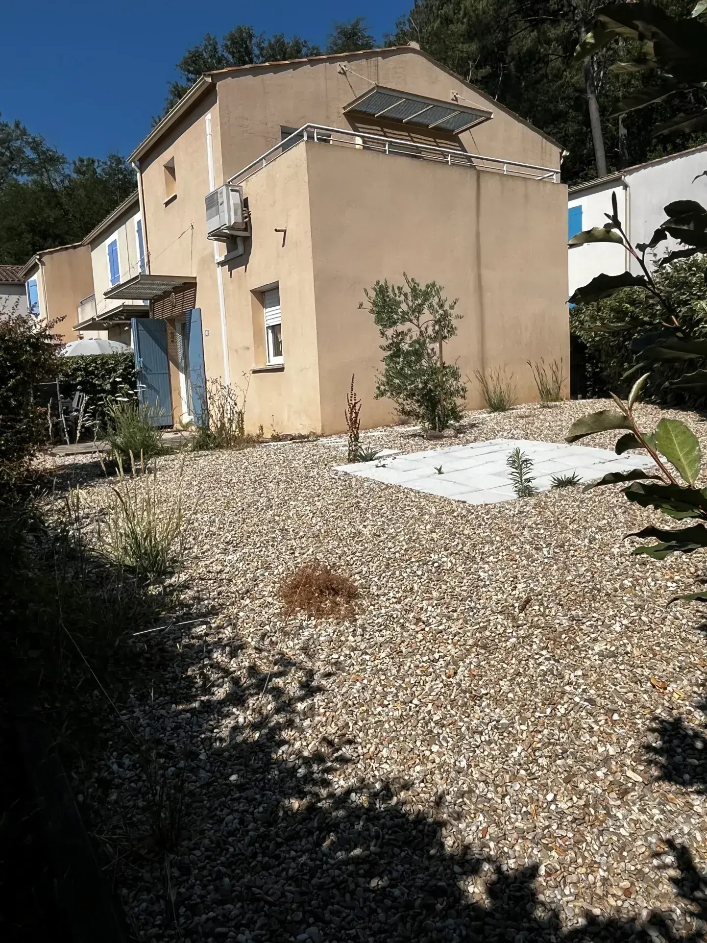 Charmante maison F4 avec jardin, terrasse et piscine à Anduze 
