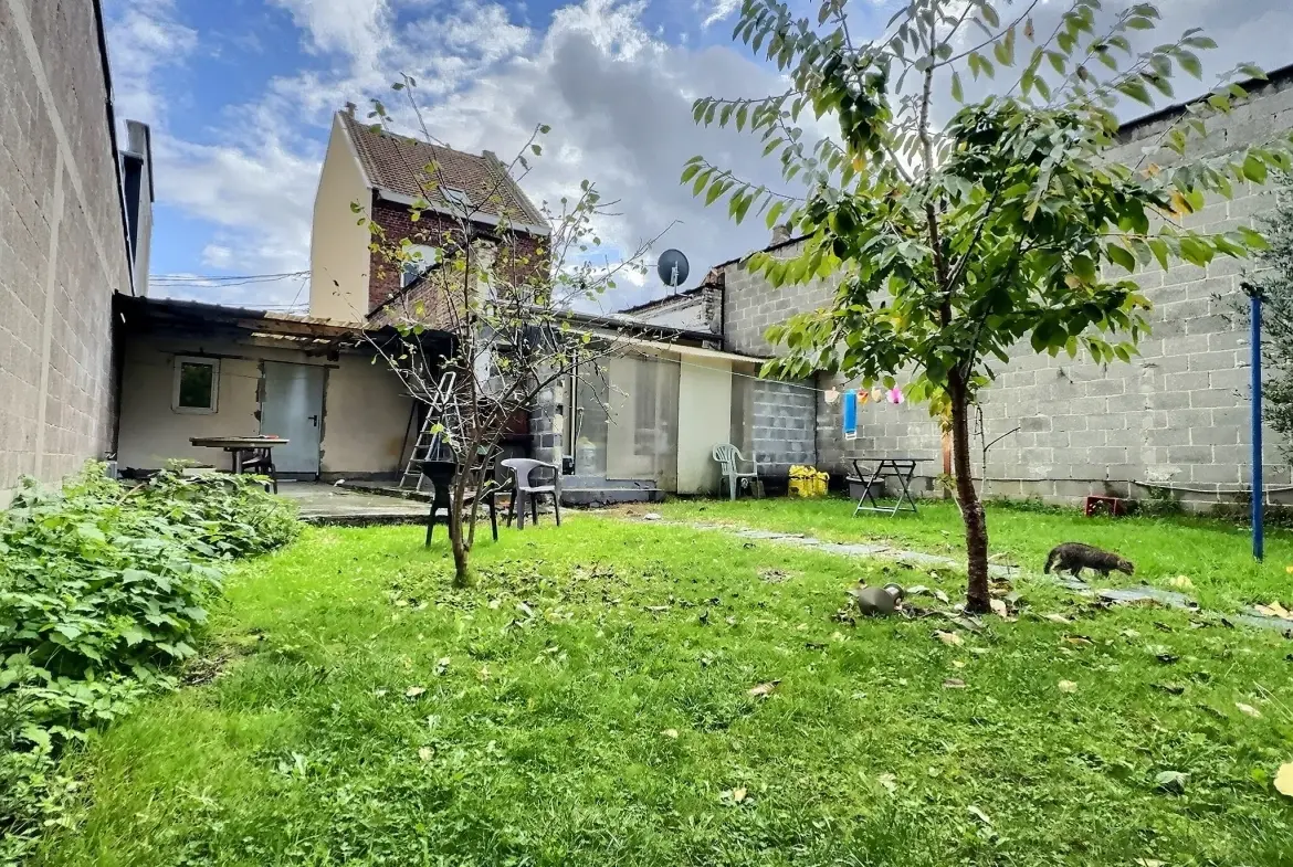 Maison 4 chambres avec jardin et garage à Wattrelos 