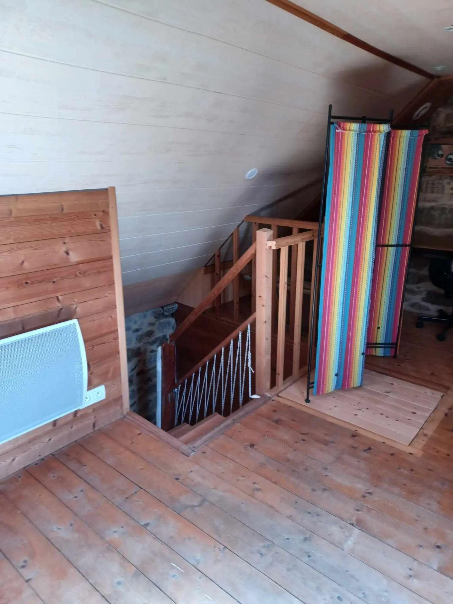 Charmante maison en pierre de 62 m² à Cléden-Cap-Sizun, proche des sites emblématiques 