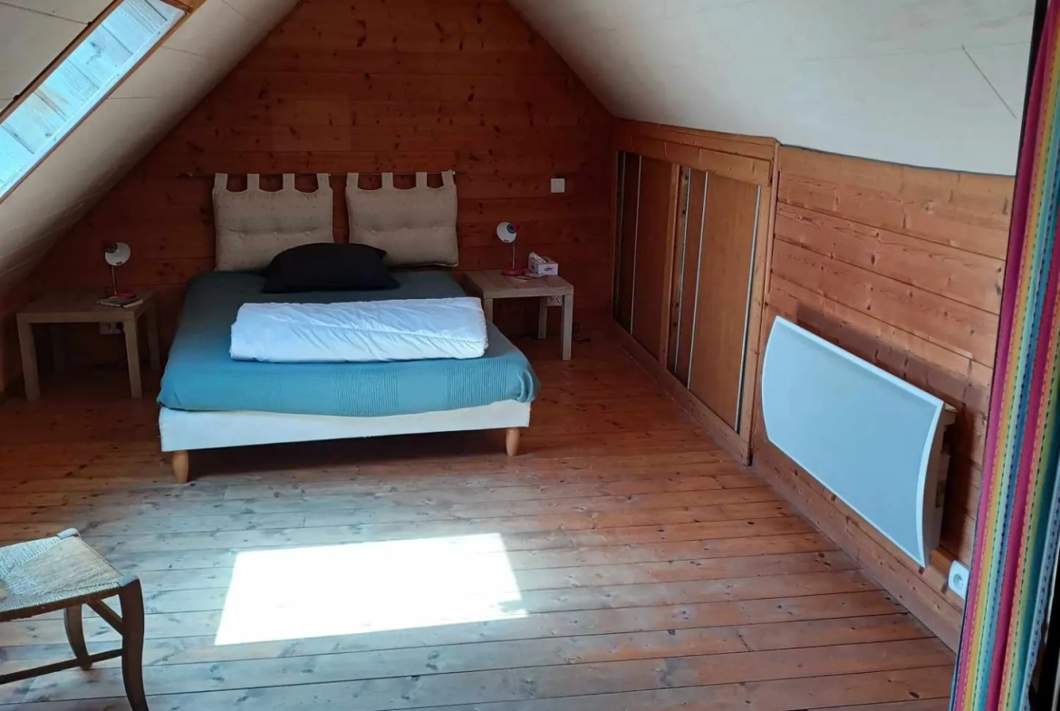Charmante maison en pierre de 62 m² à Cléden-Cap-Sizun, proche des sites emblématiques 