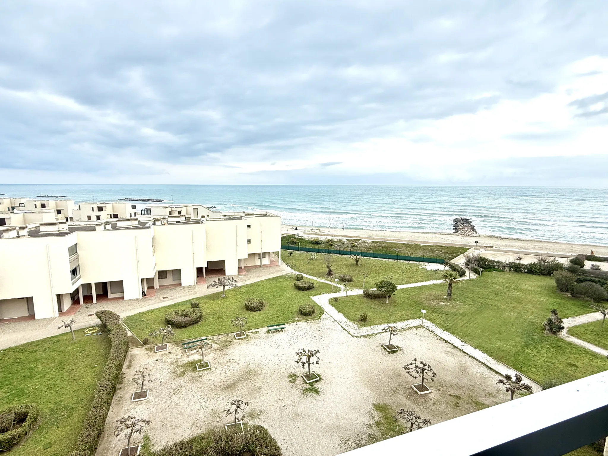 Studio cabine rénové avec vue panoramique sur la mer à Le Barcarès 