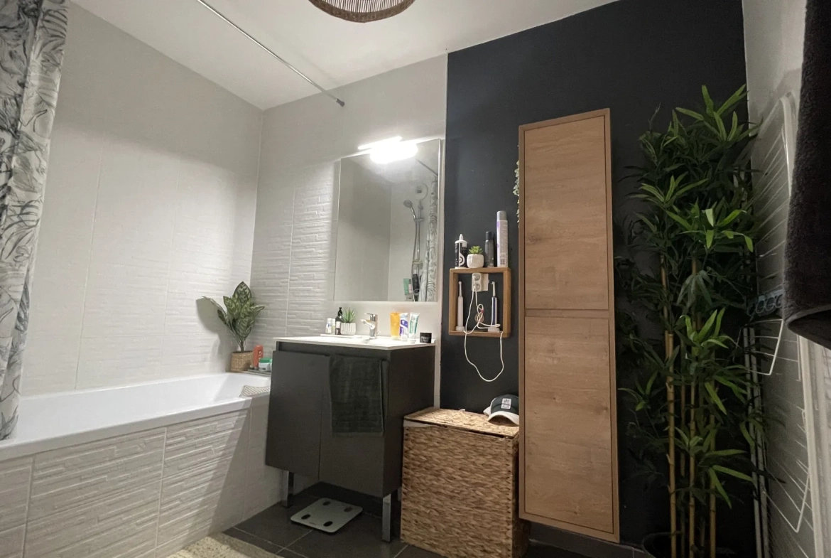 Superbe appartement T3 récent avec terrasse et parking à Montpellier Ouest 