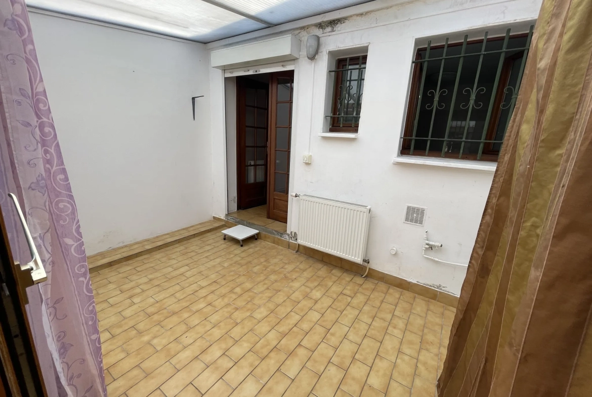 Maison à vendre à Hénin-Beaumont, construction 1930, 88,1 m² avec jardin et cave 