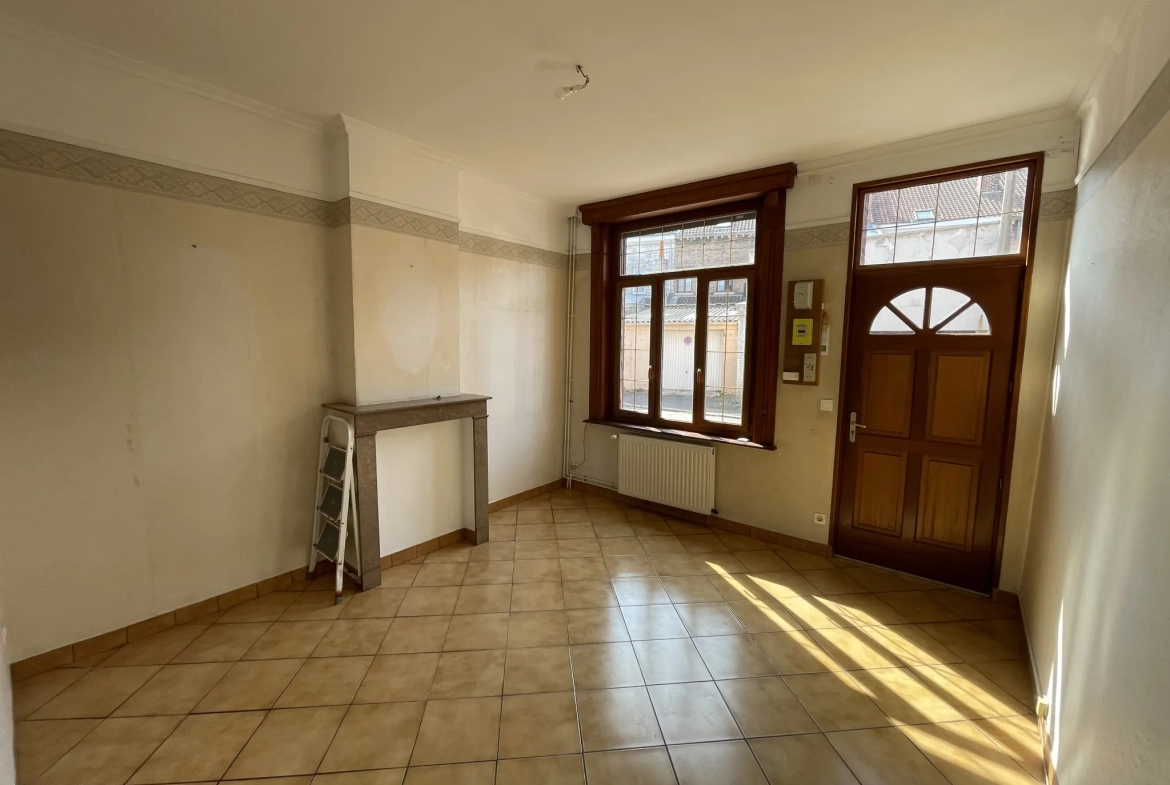 Maison à vendre à Hénin-Beaumont, construction 1930, 88,1 m² avec jardin et cave 