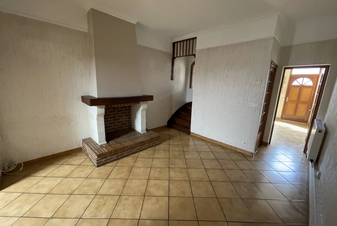 Maison à vendre à Hénin-Beaumont, construction 1930, 88,1 m² avec jardin et cave 