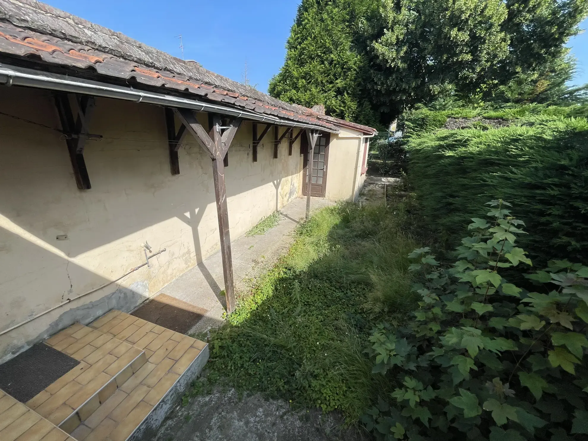 Maison à vendre à Hénin-Beaumont, construction 1930, 88,1 m² avec jardin et cave 