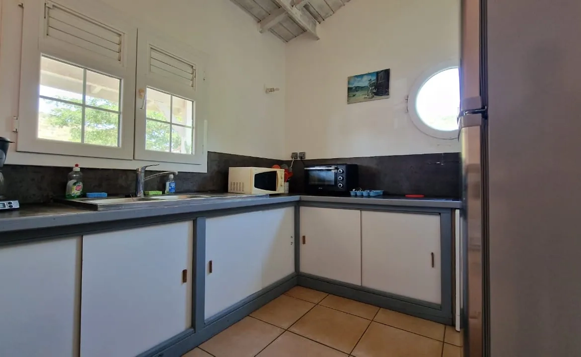 Appartement T2 à Bellefontaine, proche de la mer, avec piscine et terrasse 
