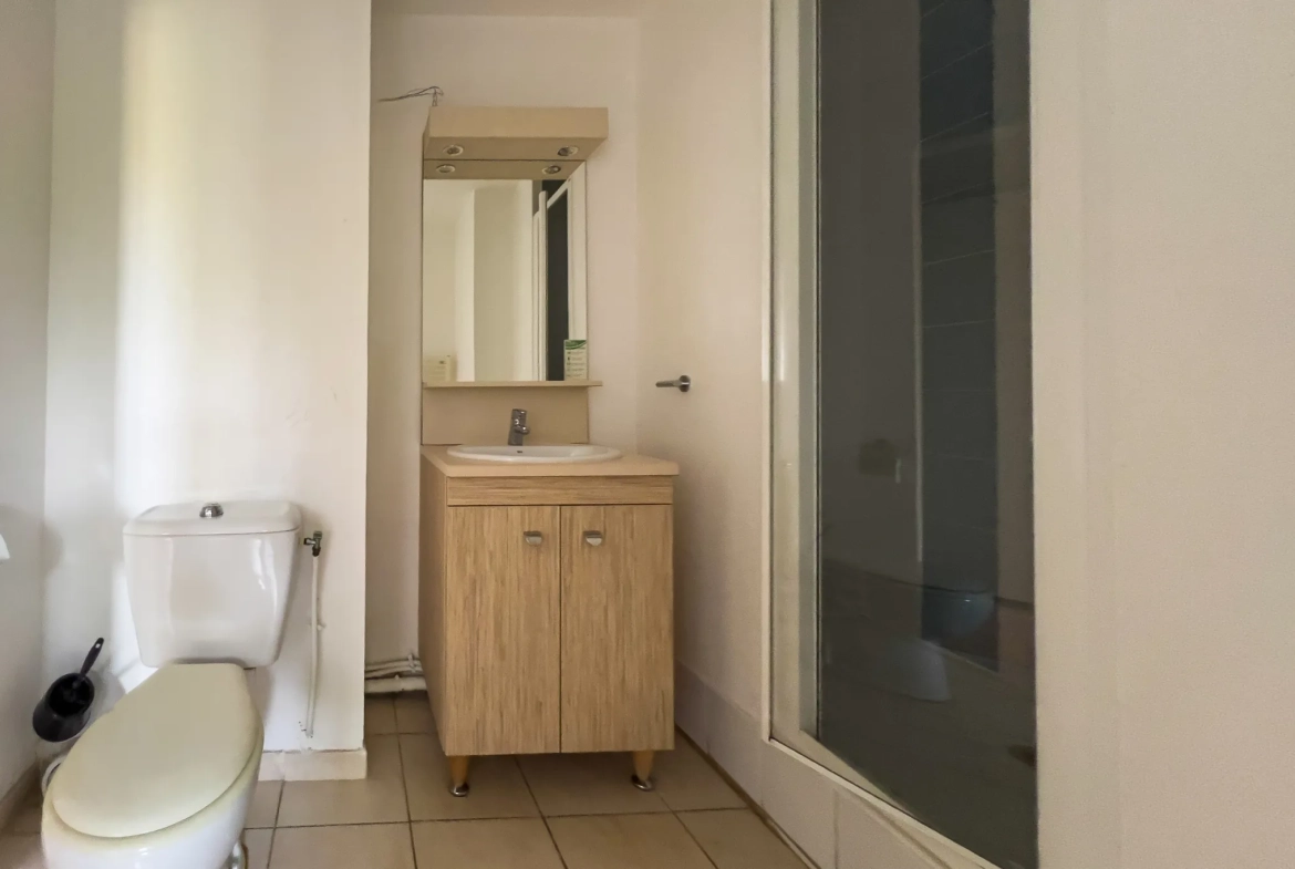 Appartement 2 pièces avec bail jusqu'en 2029 à La Londe-les-Maures - Investissement locatif 