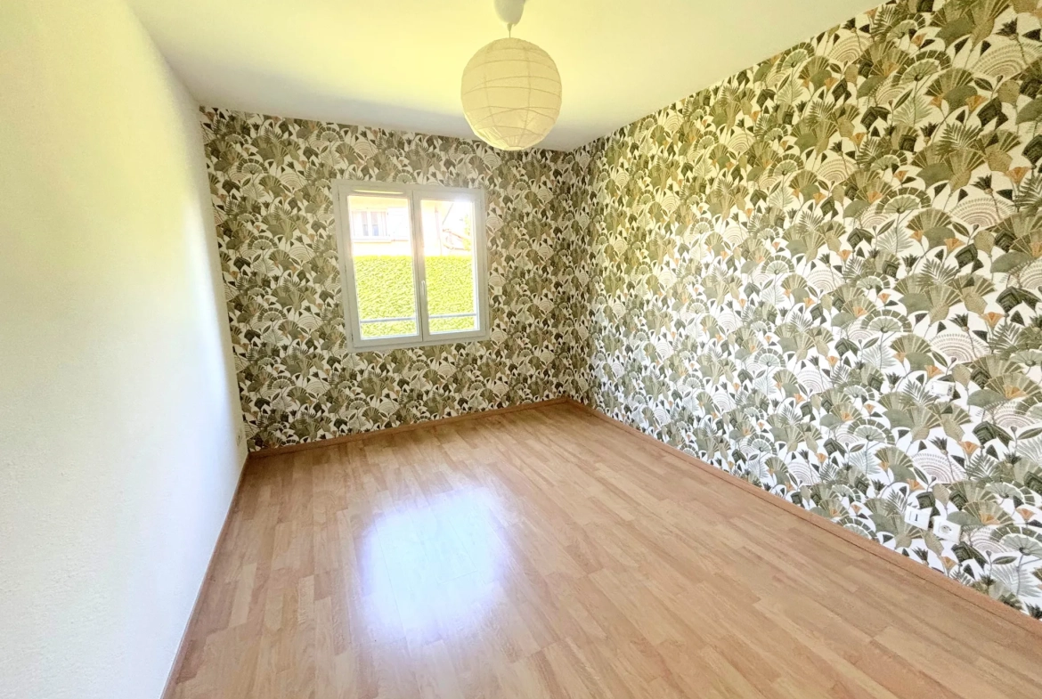 Bel appartement T4 avec terrasse et garage à Veauche, proche de toutes commodités 