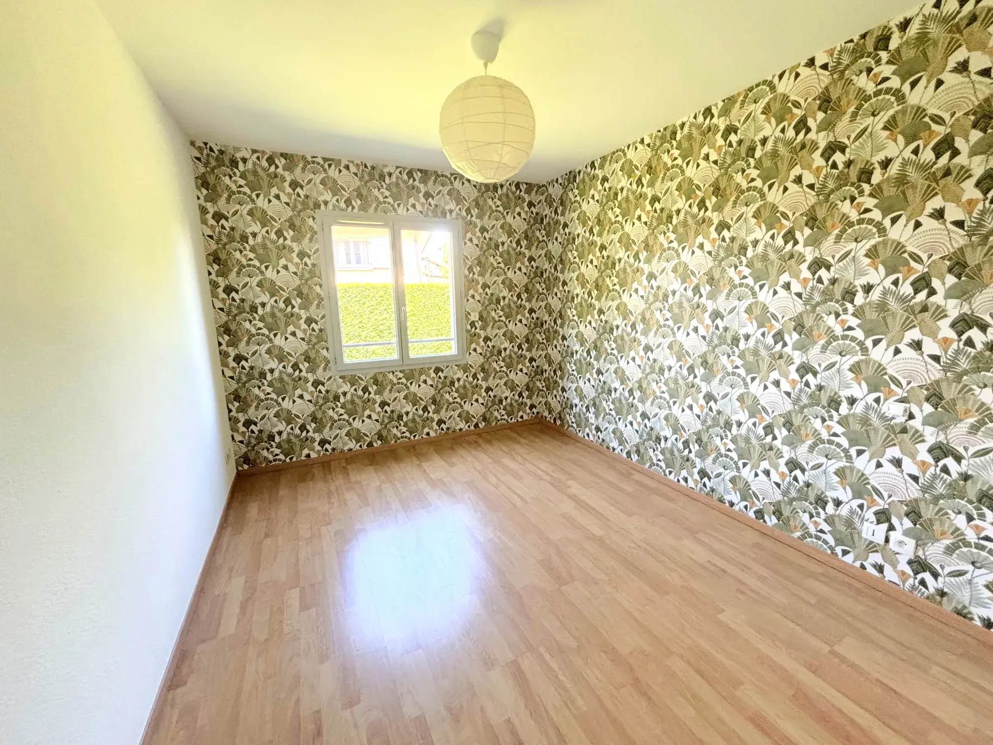 Bel appartement T4 avec terrasse et garage à Veauche, proche de toutes commodités 