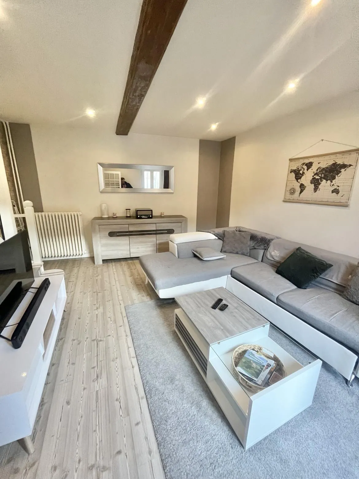 Maison de bourg rénovée à Riom, idéal premier achat ou investissement 