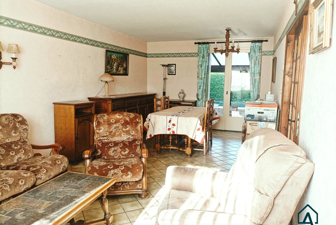 Maison semi-individuelle à vendre à Assevent avec jardin et garage 