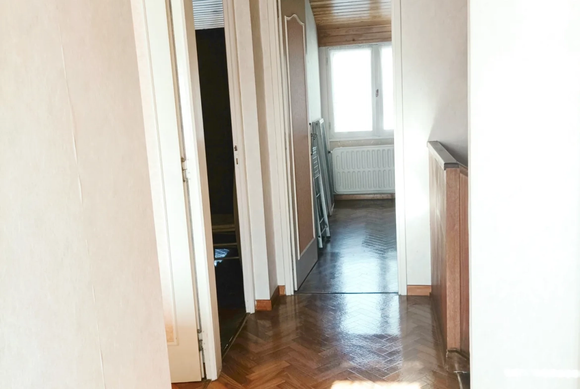 Maison semi-individuelle à vendre à Assevent avec jardin et garage 