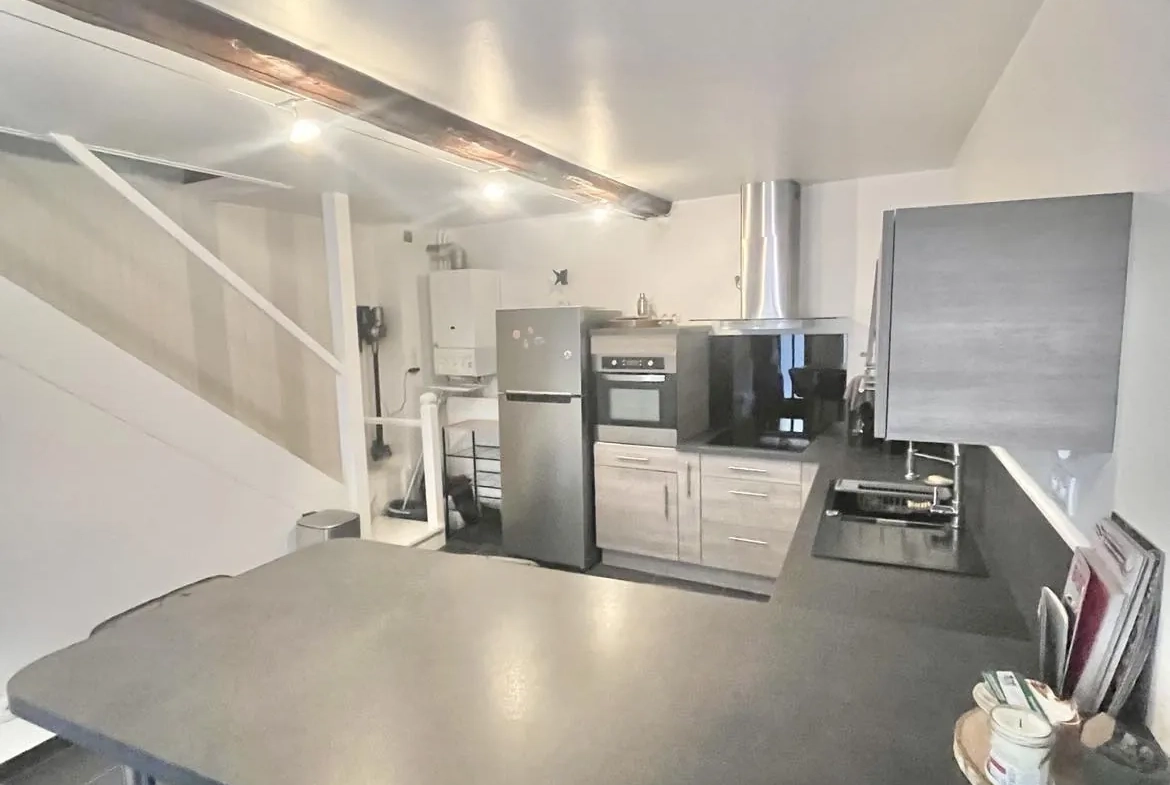Maison de bourg rénovée à Riom, idéal premier achat ou investissement 