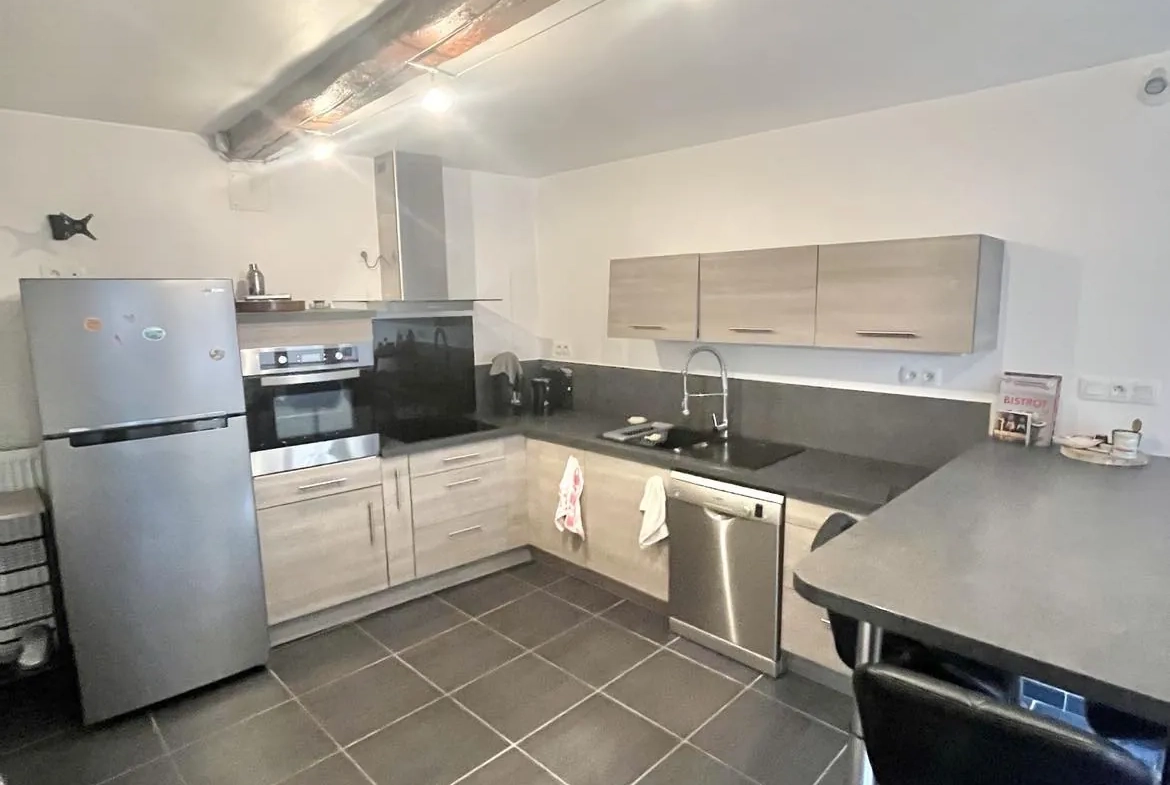 Maison de bourg rénovée à Riom, idéal premier achat ou investissement 