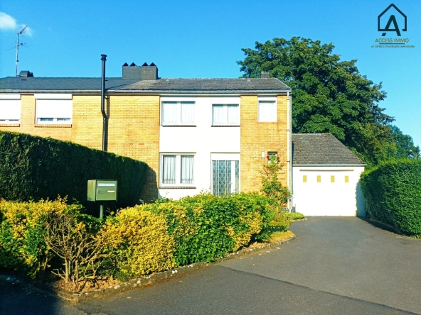 Maison semi-individuelle à vendre à Assevent avec jardin et garage
