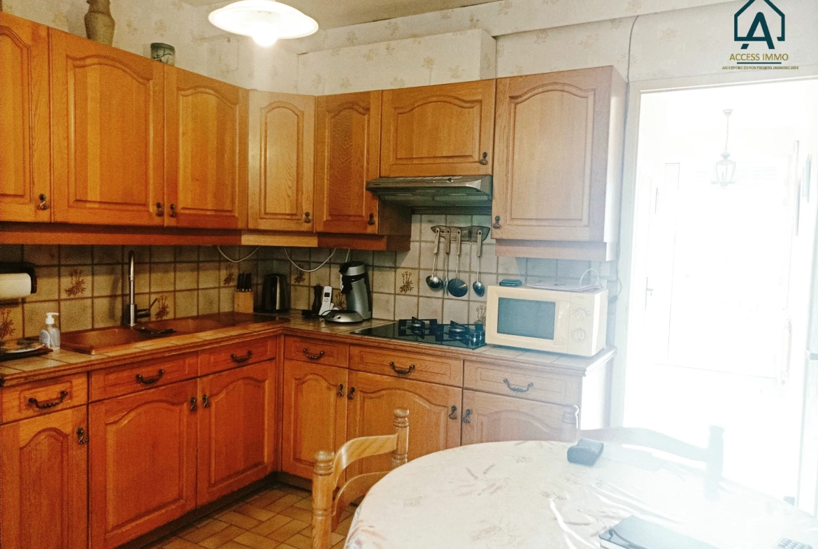 Maison semi-individuelle à vendre à Assevent avec jardin et garage 
