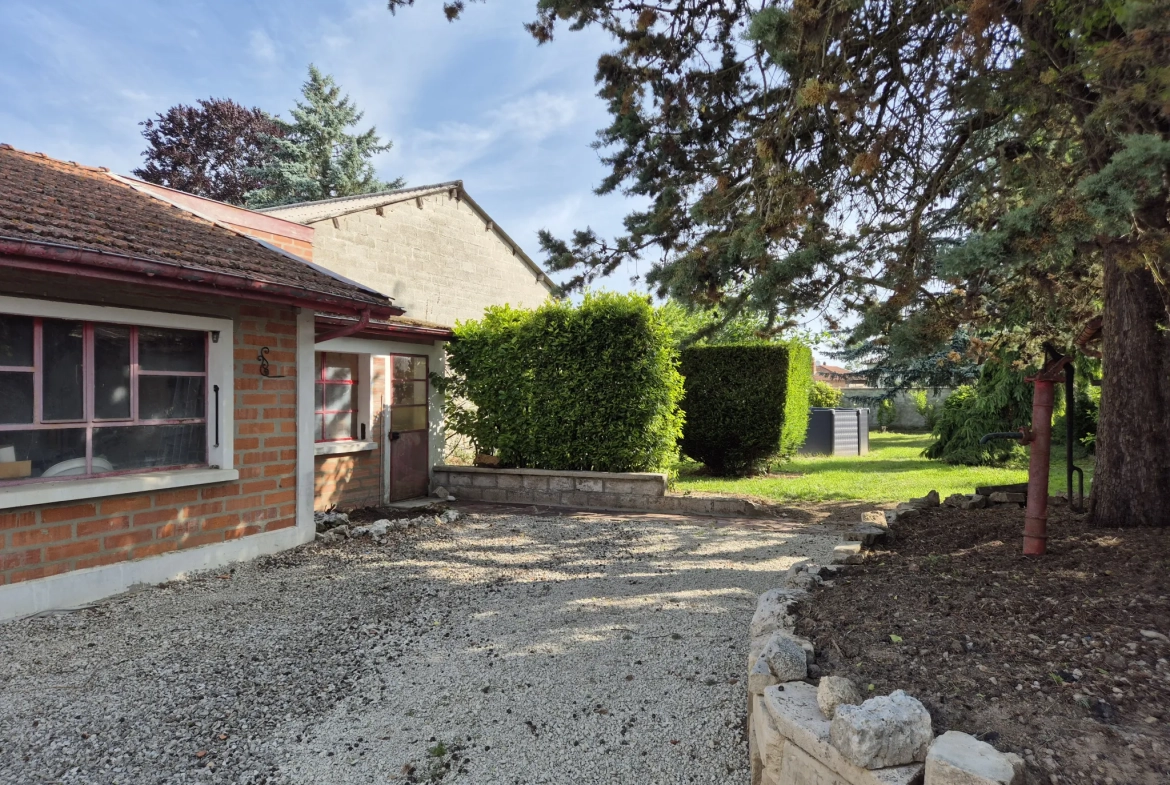 Charmante maison de 143 m² avec jardin et dépendances à Eclaron 