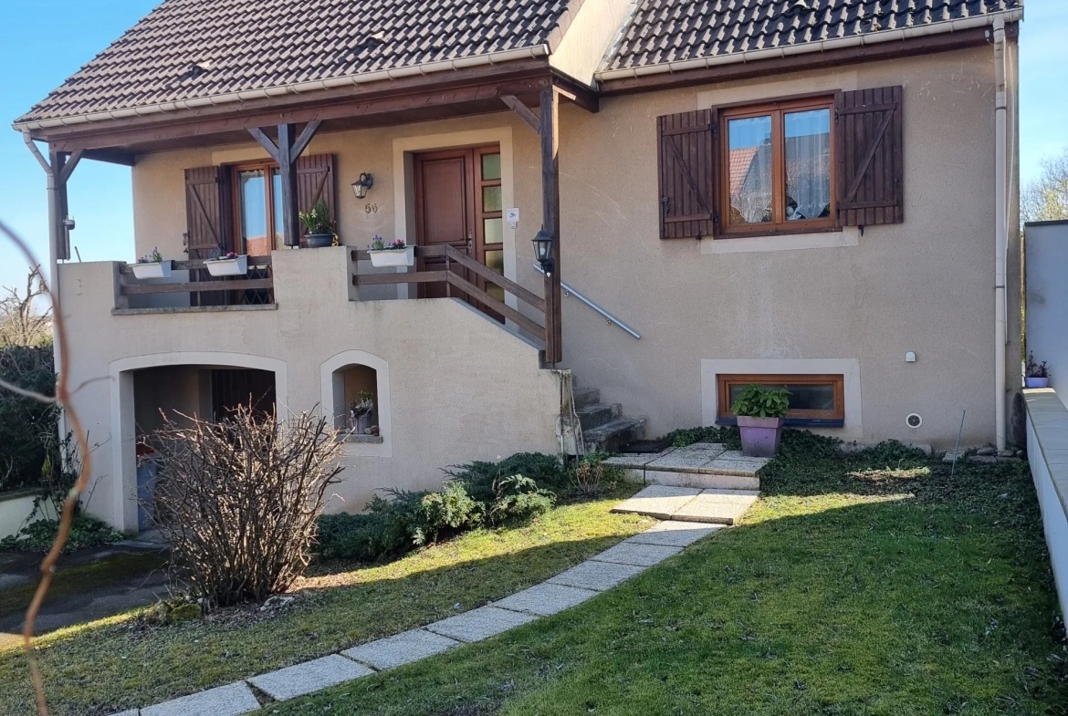 Maison de 142 m² avec terrain clos et appartement indépendant à Porcelette 
