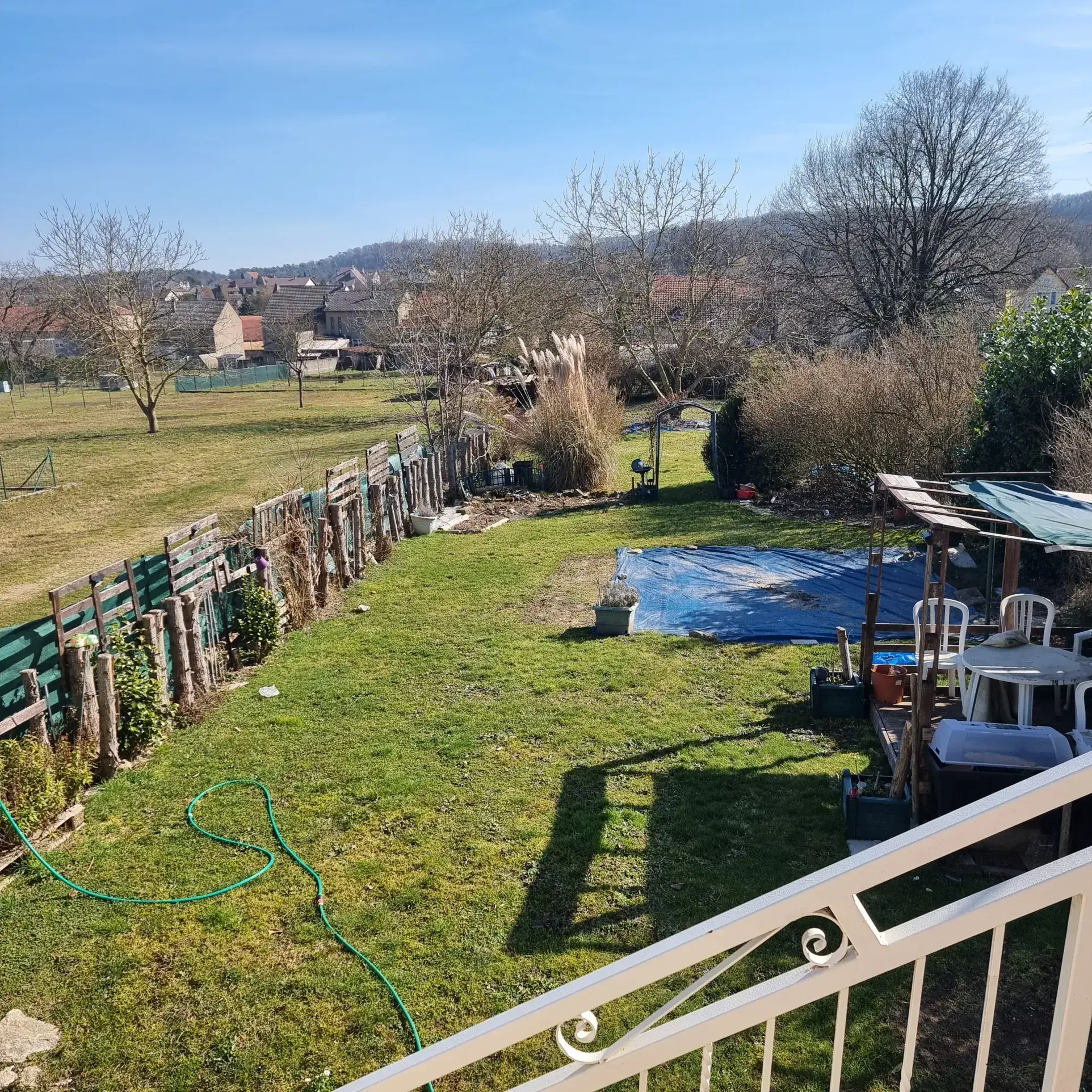 Maison de 142 m² avec terrain clos et appartement indépendant à Porcelette 
