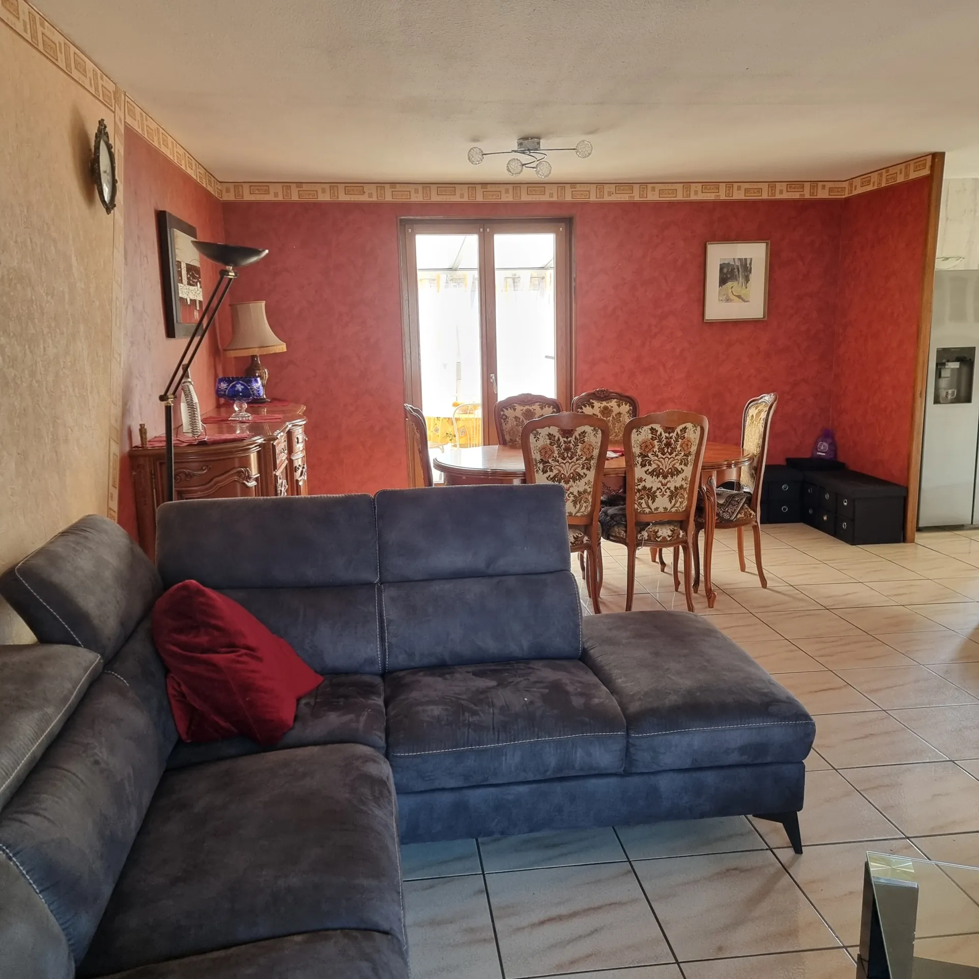 Maison de 142 m² avec terrain clos et appartement indépendant à Porcelette 