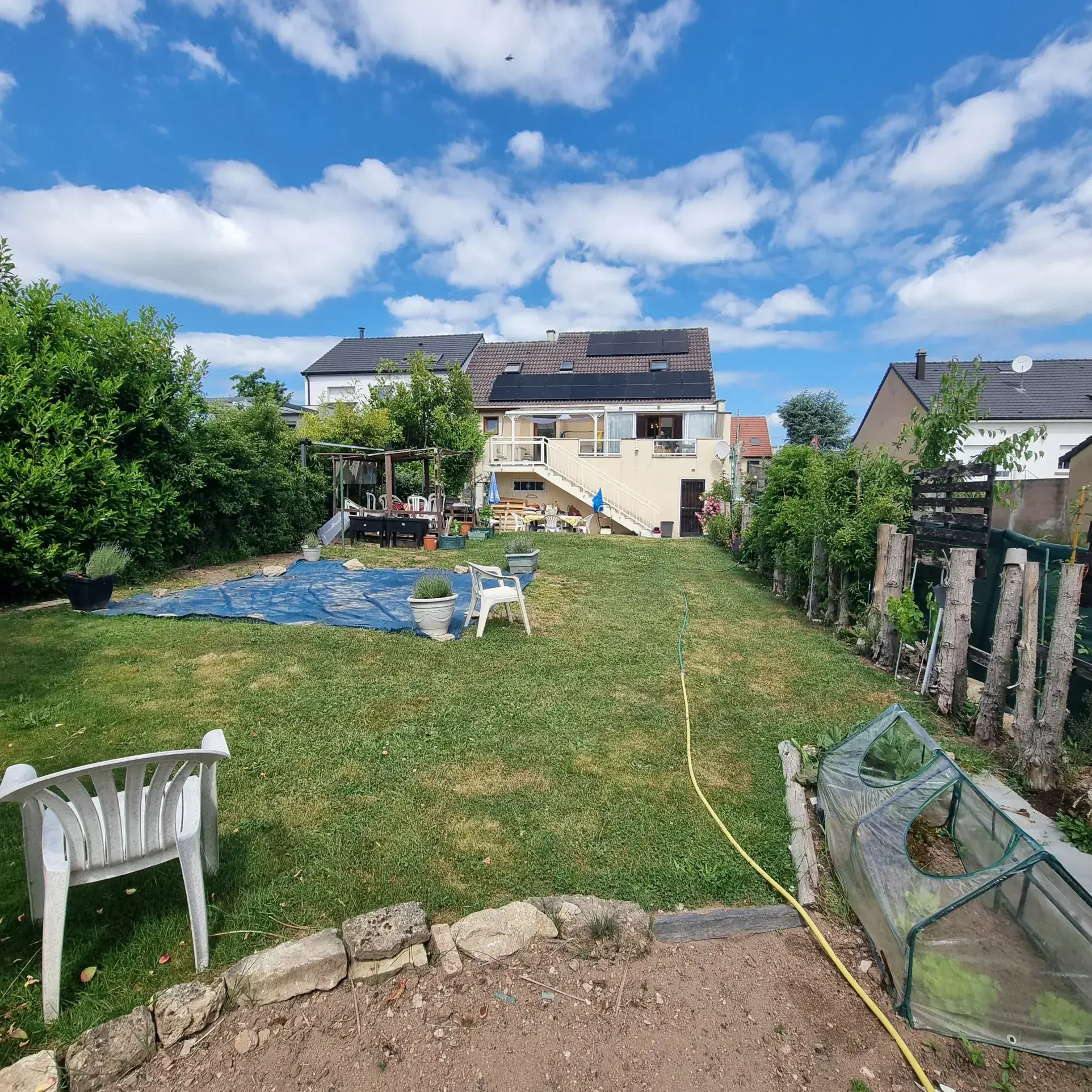 Maison de 142 m² avec terrain clos et appartement indépendant à Porcelette 