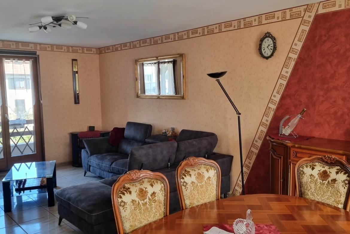 Maison de 142 m² avec terrain clos et appartement indépendant à Porcelette 