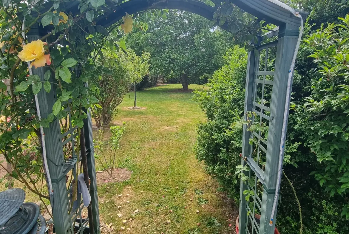 Maison de 142 m² avec terrain clos et appartement indépendant à Porcelette 