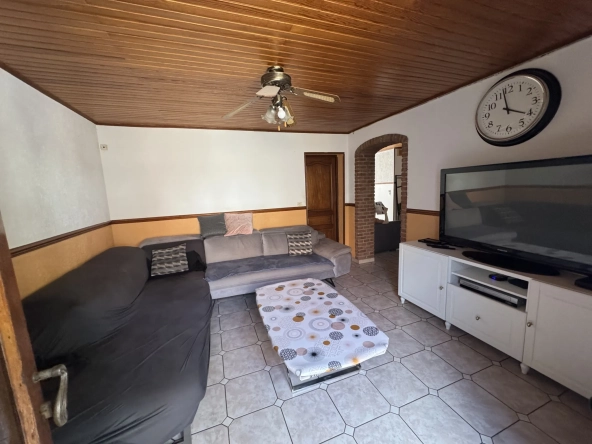 Spacieuse maison de 7 chambres avec garage à Roubaix