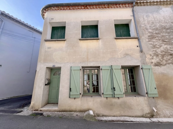 Maison de village avec appartement et studio à Saint-Laurent-De-La-Cabrerisse