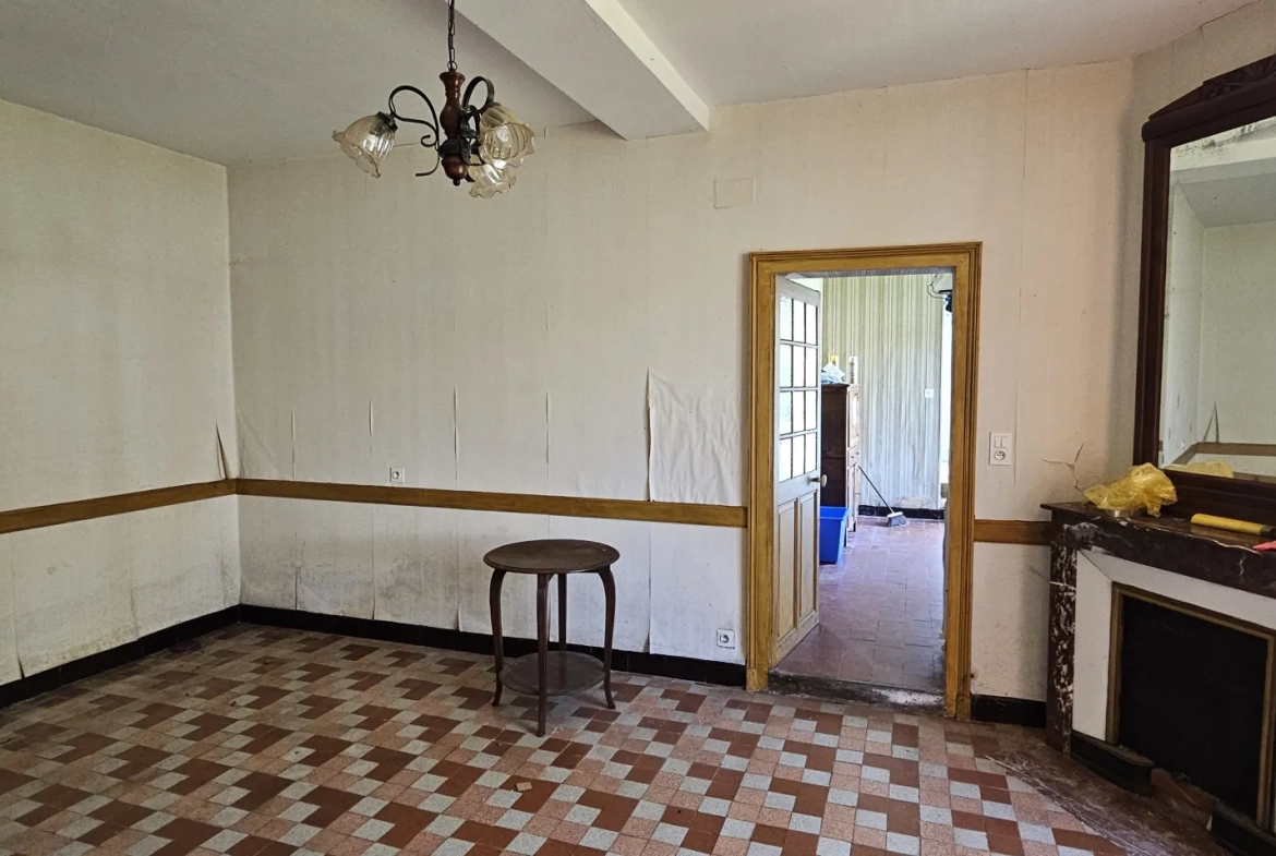 Maison à vendre de 75 m² proche Varzy avec grand terrain et potentiel d'aménagement 