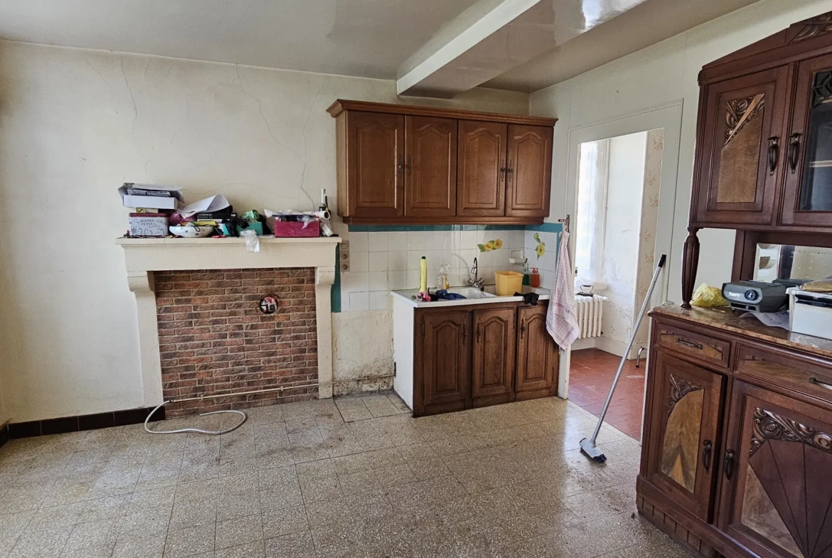 Maison à vendre de 75 m² proche Varzy avec grand terrain et potentiel d'aménagement 