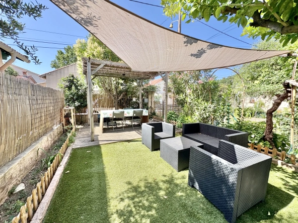 Haut de villa T3 rénové avec jardin privé à Toulon Ouest