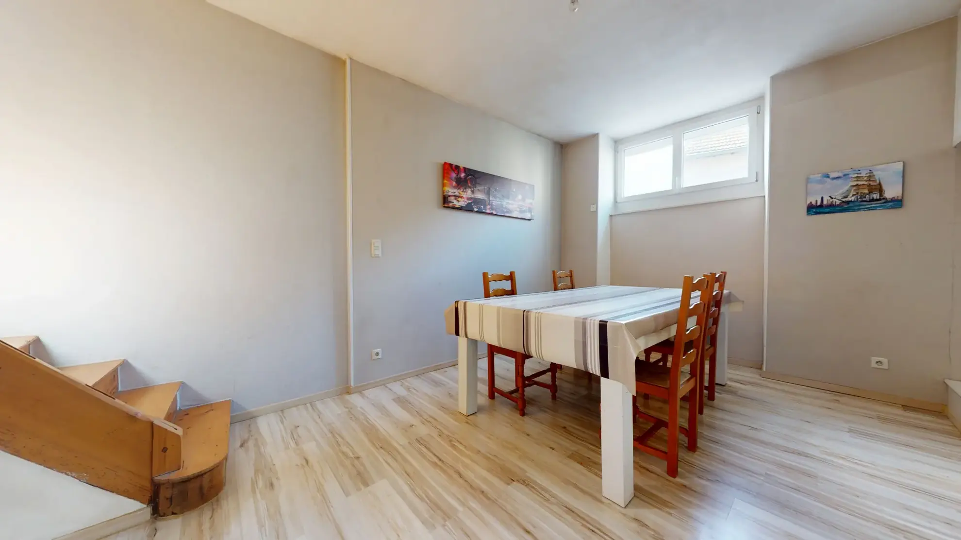 Magnifique maison en pierre de 115 m² à Auxange, proche Dole et Besançon 
