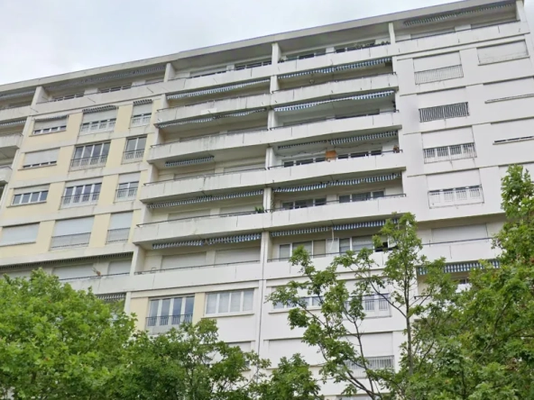 Appartement T4 à Sainte Foy Lès Lyon en Vente aux Enchères