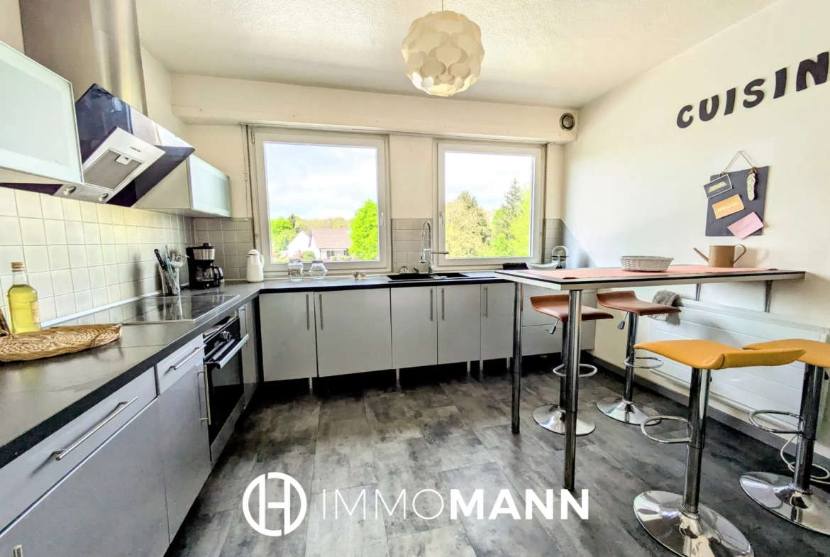 Belle appartement 4 pièces de 96 m² avec balcon, garage et cave à Haguenau 