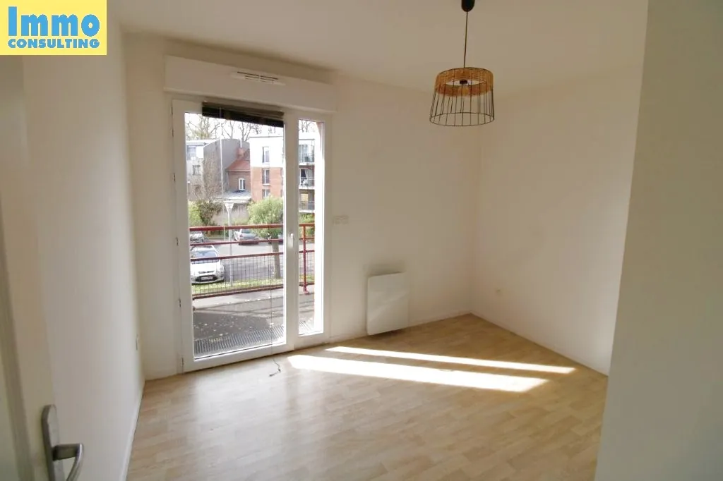 Appartement T3 avec terrasse et garage à Valenciennes proche du parc de la Rhônelle 