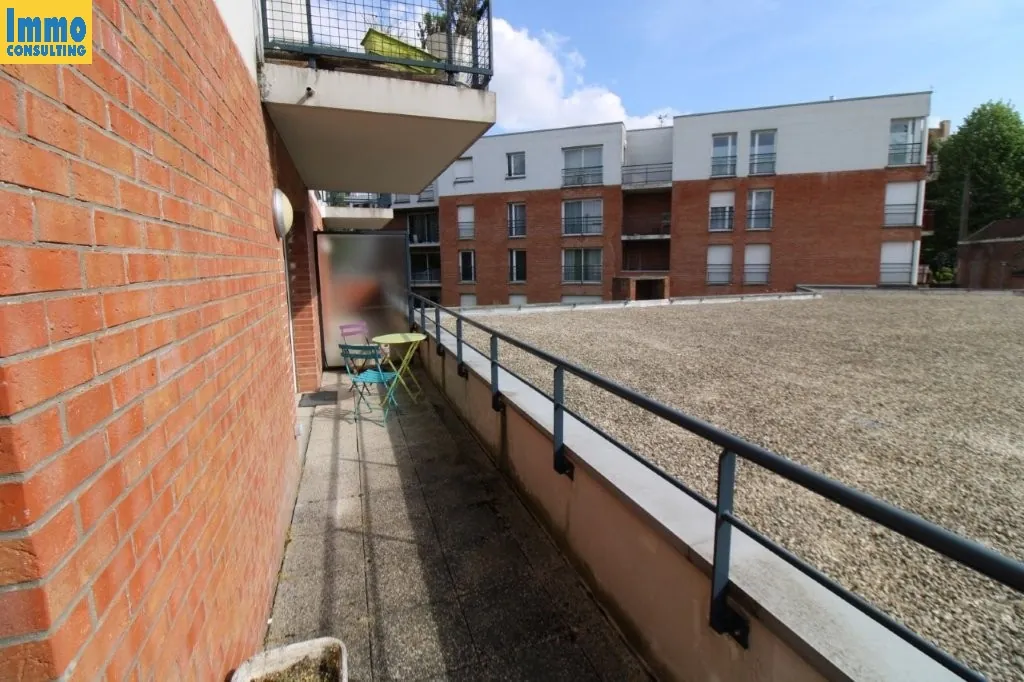 Appartement T3 avec terrasse et garage à Valenciennes proche du parc de la Rhônelle 