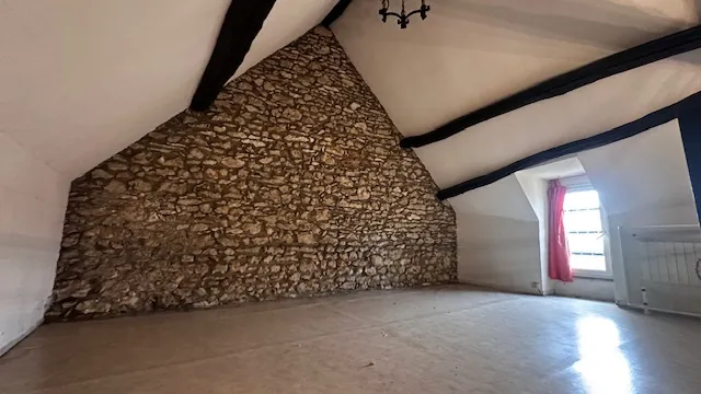 Belle maison à vendre à Liancourt près de Rantigny avec garage et dépendance 