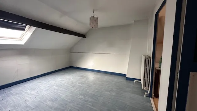Belle maison à vendre à Liancourt près de Rantigny avec garage et dépendance 