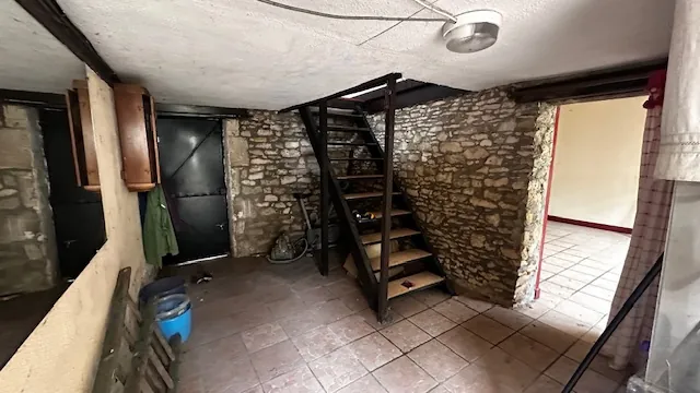 Belle maison à vendre à Liancourt près de Rantigny avec garage et dépendance 