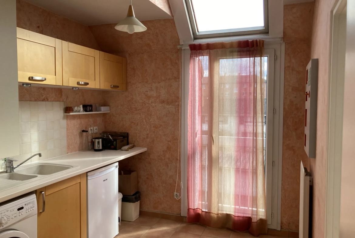 Charmant duplex F4 de 71,5 m² à Roissy-en-France avec parking et cave 