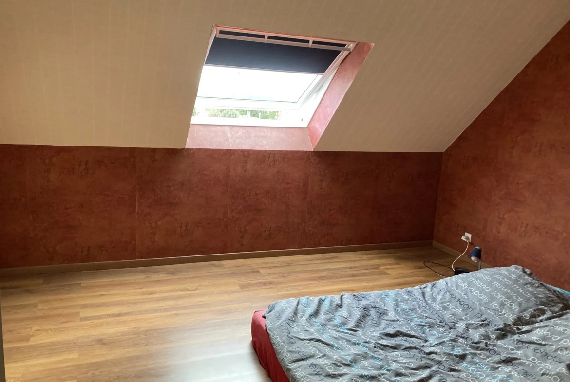 Charmant duplex F4 de 71,5 m² à Roissy-en-France avec parking et cave 