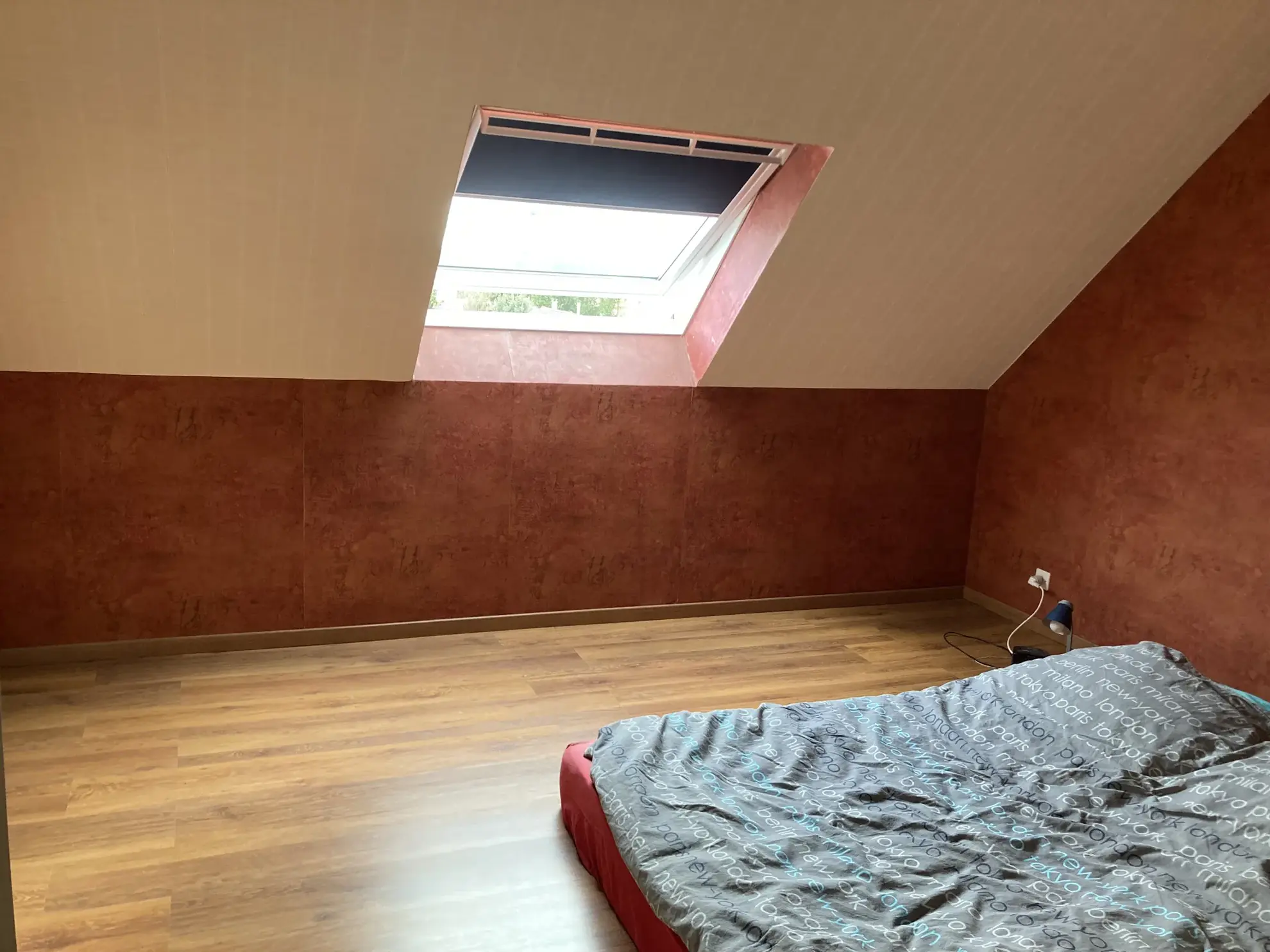 Charmant duplex F4 de 71,5 m² à Roissy-en-France avec parking et cave 