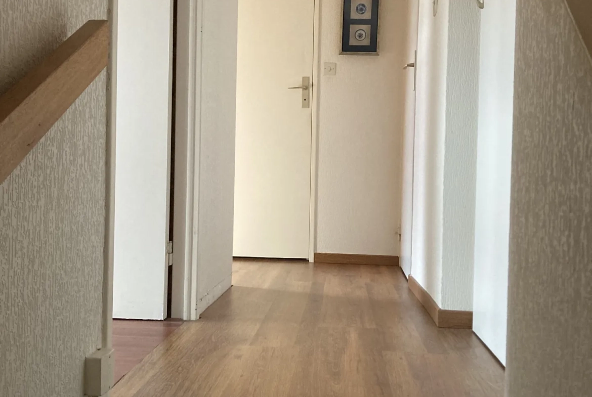 Charmant duplex F4 de 71,5 m² à Roissy-en-France avec parking et cave 