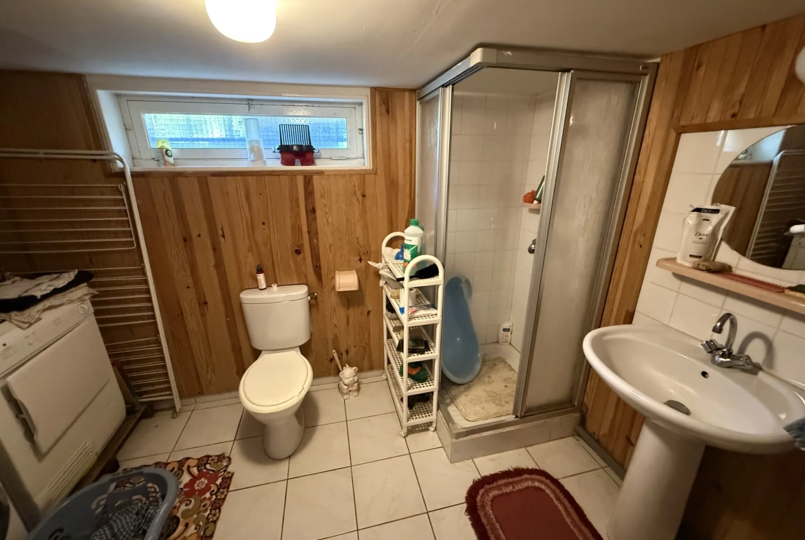 Belle maison avec studio indépendant à vendre dans le secteur d'Écouves, Alençon 