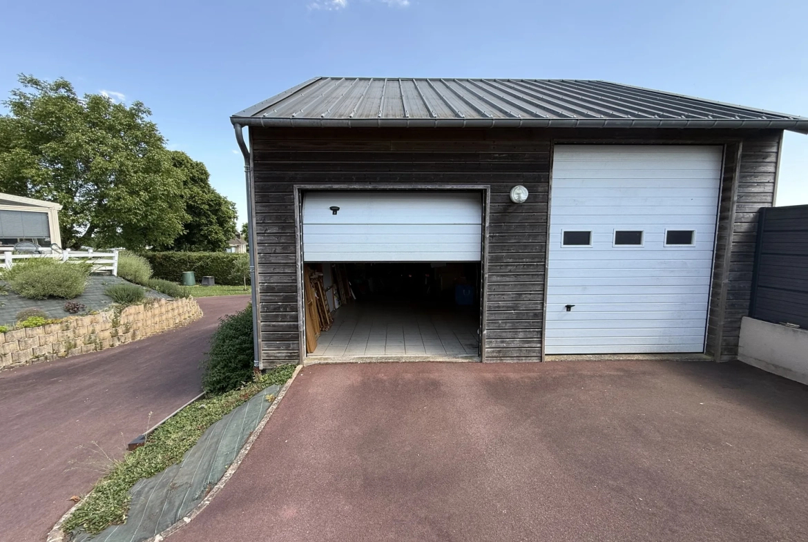 Belle maison avec studio indépendant à vendre dans le secteur d'Écouves, Alençon 