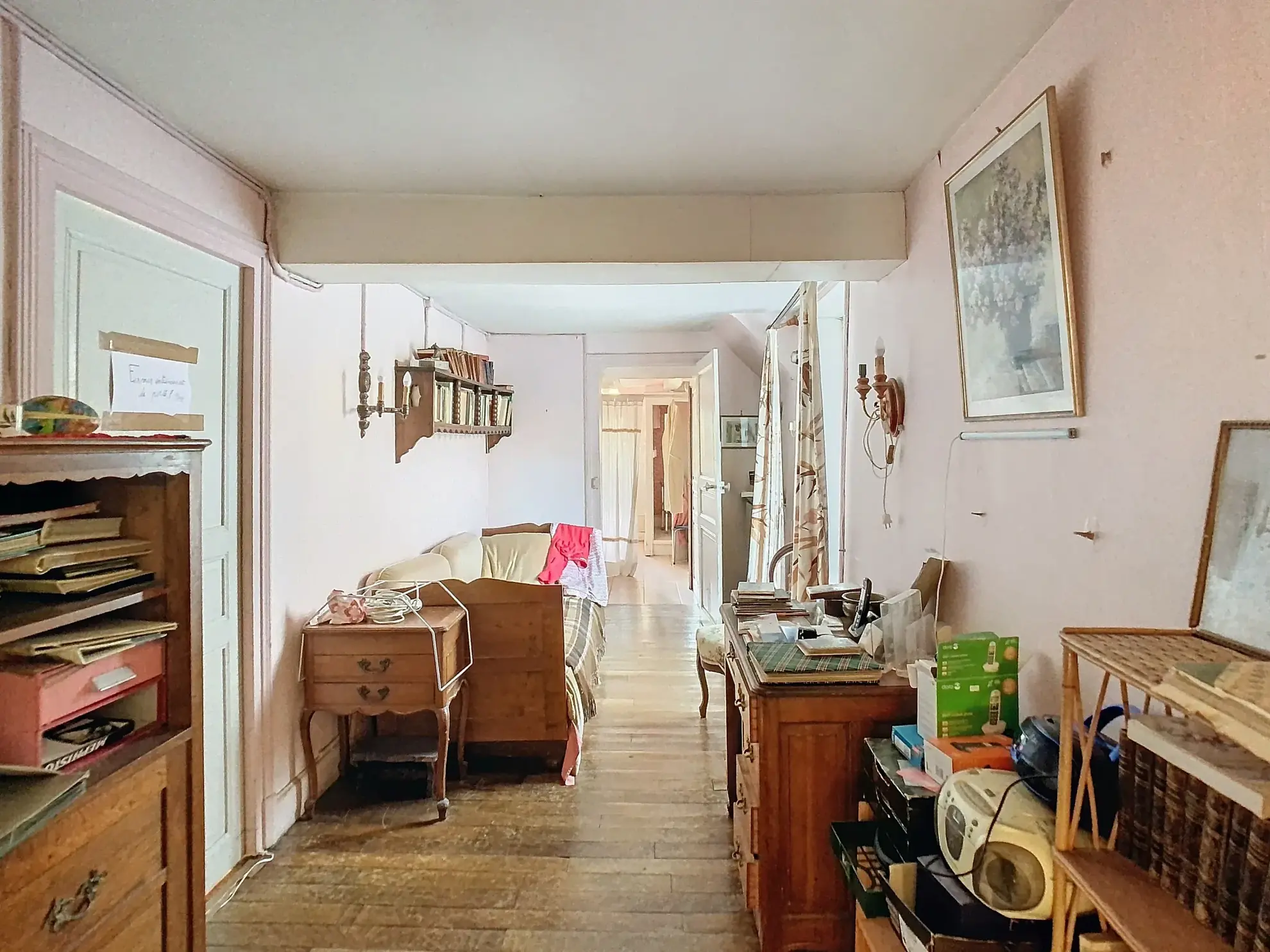 Grande maison de village avec appartement indépendant à Champagnat en Creuse 