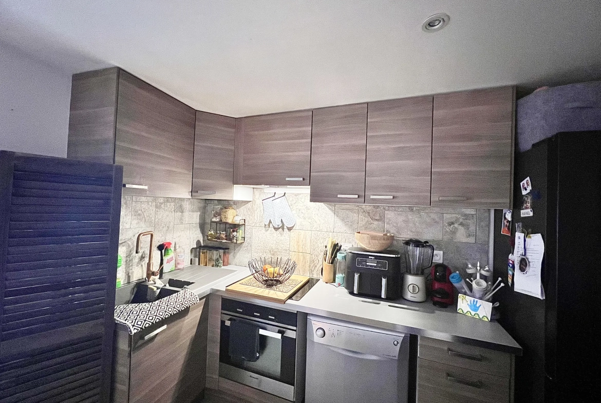 Appartement 3 pièces à vendre à Trans-en-Provence – 53 m² 