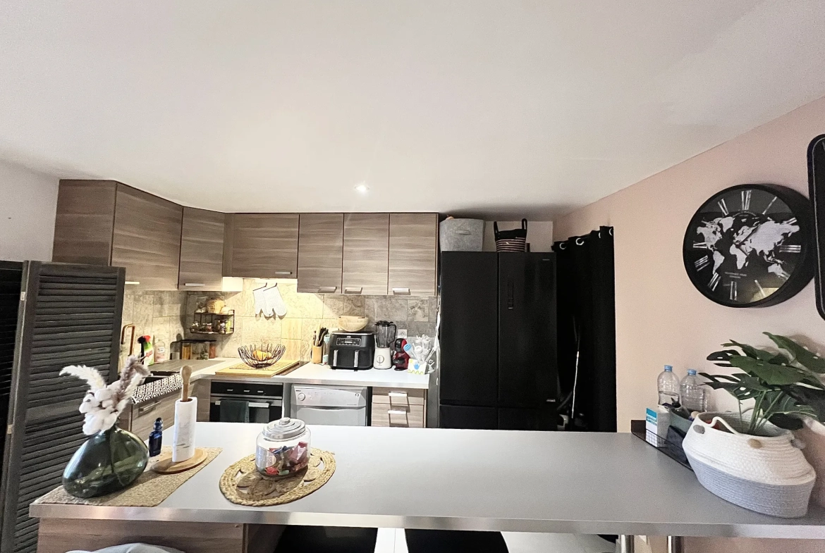 Appartement 3 pièces à vendre à Trans-en-Provence – 53 m² 